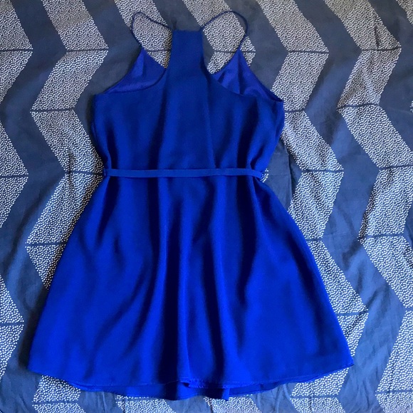 Beautiful mini dress - Picture 2 of 3